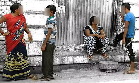 பாலியல் தொழிலாளர் நலனுக்காக சுகாதார கிளினிக்; டெல்லியில் முதன்முறையாக தொடக்கம்