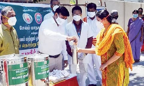 கபசுர குடிநீரை வாங்க தமிழகத்துடன் மத்திய அரசு பேச்சுவார்த்தை - இந்தியா முழுவதும் வினியோகிக்க திட்டம்