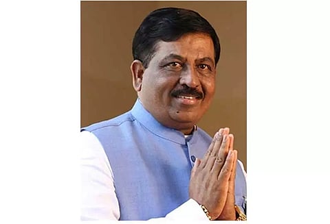 பொருளாதாரத்தில் பின்தங்கிய முன்னேறிய வகுப்பினருக்கு 5 சதவீத இடஒதுக்கீடு போதும்; தொழில்துறை மந்திரி முருகேஷ் நிரானி பேட்டி