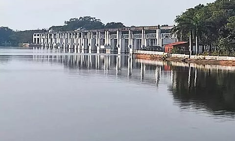 ஏரிகளில் 92 சதவீதம் தண்ணீர் இருப்பு: ஆண்டு முழுவதும் சென்னையில் குடிநீர் தட்டுப்பாடு ஏற்படாது - பொதுப்பணித்துறை அதிகாரிகள்