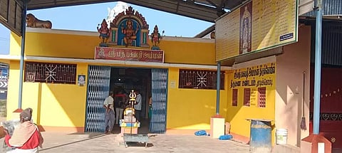 பகவதி அம்மன் கோவில் உண்டியலை தூக்கி சென்ற கொள்ளையர்கள்