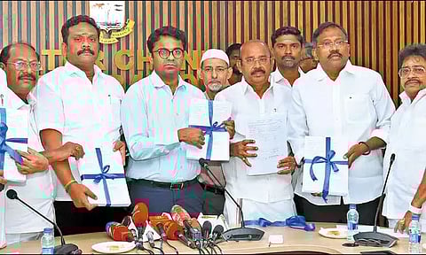 சென்னை மாநகராட்சிக்குட்பட்ட 16 சட்டமன்ற தொகுதிகளுக்கான இறுதி வாக்காளர் பட்டியல் வெளியீடு