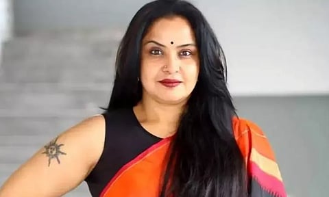 பிரபல நடிகைக்கு மறுமணமா?