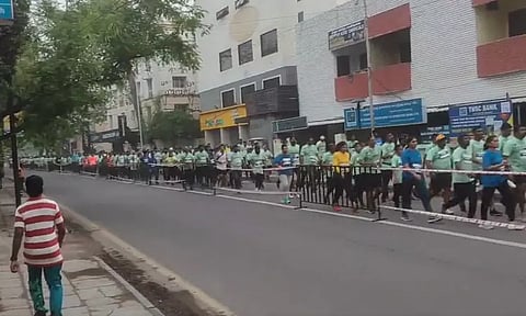 சென்னை மாரத்தான் போட்டி - அமைச்சர் மா. சுப்பிரமணியன் கொடி அசைத்து தொடங்கி வைத்தார்