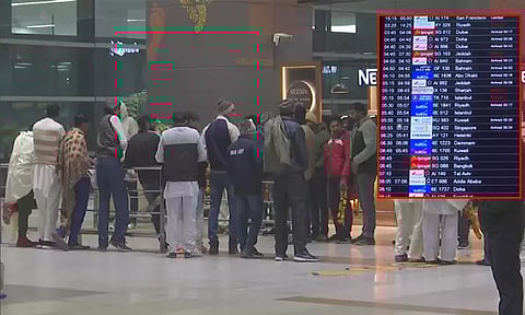 டெல்லியில் பனிமூட்டம்: 20 விமானங்கள் காலதாமதம்; வாகன போக்குவரத்து பாதிப்பு