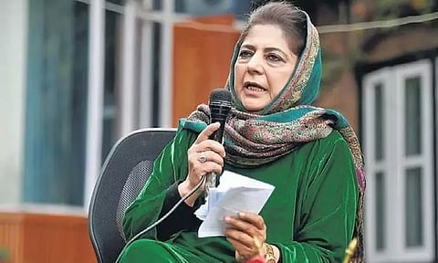 மெகபூபா முப்தி பகல் கனவு காண்கிறார்: பாஜக கடும் தாக்கு