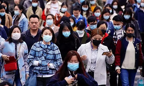 நோயெதிர்ப்பு சக்தி கிடைக்கும்...!! வீம்புக்கு கொரோனாவை வரவழைத்து கொள்ளும் சீன இளைஞர்கள்