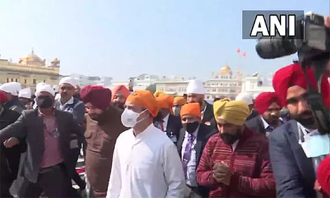 பஞ்சாபில் உள்ள புனித பொற்கோவிலில் ராகுல் காந்தி தரிசனம்