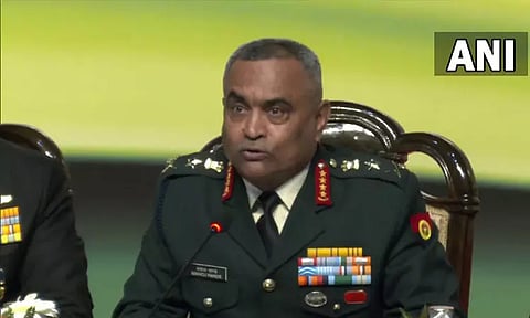 முன்னாள் ராணுவ வீரர்களுக்கு கார்ப்பரேட் நிறுவனங்களில் வேலை: மனோஜ் பாண்டே ஆச்சரிய அறிவிப்பு