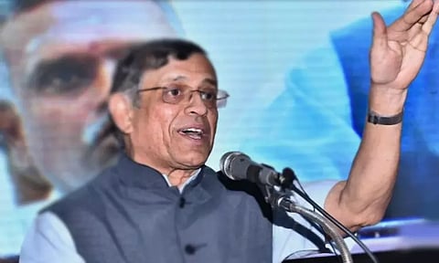 9 டிரோன் மூலம் கண்காணிப்பு: மெரினாவில் காணும் பொங்கல் அன்று 1,200 போலீசார் பாதுகாப்பு - போலீஸ் கமிஷனர் சங்கர் ஜிவால் பேட்டி