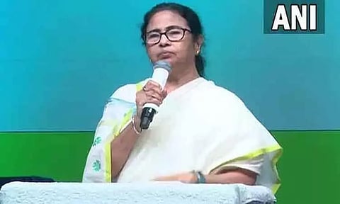 'ஜோஷிமத் விவகாரத்தில் முன்கூட்டியே நடவடிக்கை எடுக்காதது ஏன்?' - மத்திய அரசுக்கு மம்தா பானர்ஜி கேள்வி