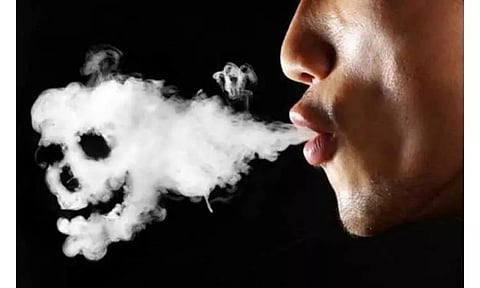 பீடியை அணைக்காமல் வீசியதால் குடிசையில் தீப்பிடித்து தொழிலாளி கருகி சாவு