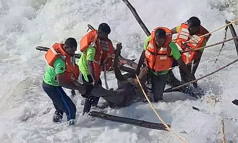 முல்லைப்பெரியாற்றில் மூழ்கி தனியார் நிறுவன ஊழியர் பலி