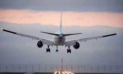 35 பயணிகளை விட்டுச்சென்ற சிங்கப்பூர் விமானம் - விசாரணைக்கு உத்தரவு