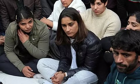 மல்யுத்த கூட்டமைப்பு தலைவர் மீதான பாலியல் புகார் மீது முழு விசாரணை: பா.ஜனதா எம்.பி. கோரிக்கை