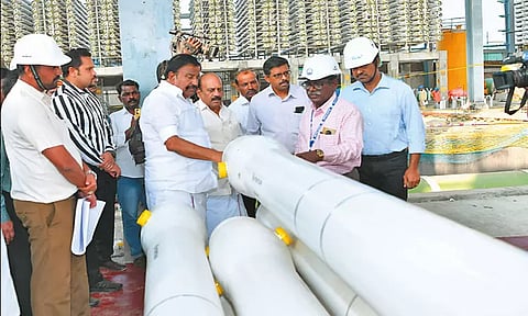 நெம்மேலி கடல்நீரை குடிநீராக்கும் திட்டப் பணிகளை அமைச்சர்கள் ஆய்வு