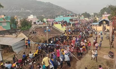 காளை விடும் திருவிழா