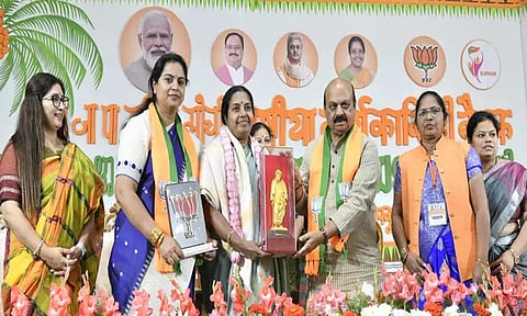 கர்நாடகத்தில் பா.ஜனதா 130 தொகுதிகளில் வெற்றி பெற்று மீண்டும் ஆட்சியை பிடிக்கும் - பசவராஜ் பொம்மை