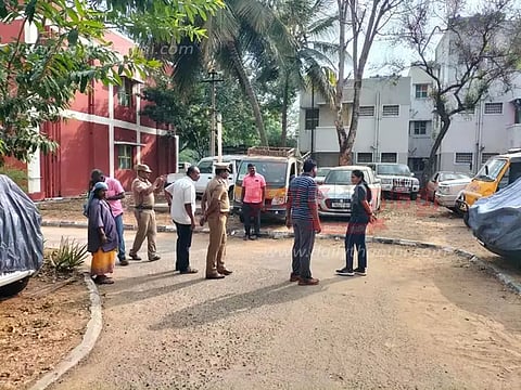 போலீஸ் குடியிருப்புகளில் துணை கமிஷனர் திடீர் ஆய்வு