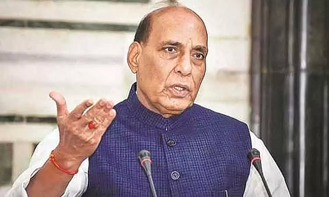 'ஒற்றுமை யாத்திரை நடத்துவதற்கு இந்தியா உடைந்து இருக்கிறதா?' - ராஜ்நாத் சிங் விமர்சனம்