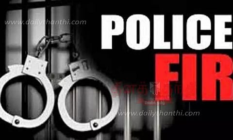 மோட்டார் சைக்கிள் திருடிய 2 பேர் கைது