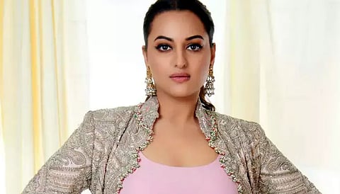 உருவக்கேலியால் வருந்தும் சோனாக்சி