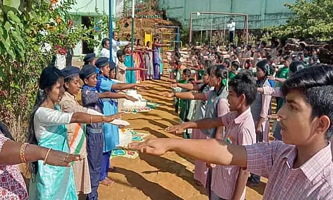 வால்பாறையில் குடியரசு தின விழா கொண்டாட்டம்