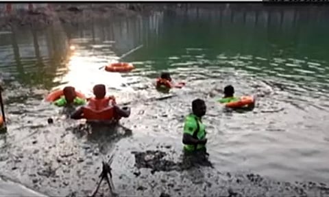 சென்னை: கோவில் குளத்தை தூர்வாரும் போது சேற்றில் சிக்கி தொழிலாளி பலி