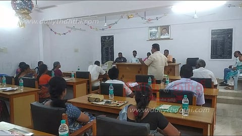 பாலக்கோடு ஒன்றியக்குழு கூட்டத்தில்கூச்சல் குழப்பத்தால் பரபரப்பு