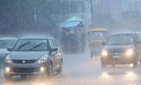 தமிழ்நாட்டில் 11 மாவட்டங்களில் இன்று கனமழைக்கு வாய்ப்பு - வானிலை ஆய்வு மையம்