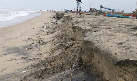 கடலூரில் சாரல் மழை