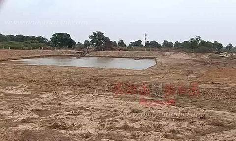 15 ஆண்டுகளுக்கு பின் தூர்வாரப்பட்ட ஊருணி