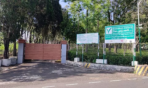 கோடநாடு கொலை, கொள்ளை வழக்கு: விசாரணைக்கு ஆஜராக கோத்தகிரியைச் சேர்ந்த 3 பேருக்கு சம்மன்-சி.பி.சி.ஐ.டி. போலீசார் நடவடிக்கை