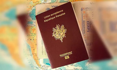 புதுச்சேரியில் இருந்து சென்னை செல்லும் பஸ்சில் பாஸ்போர்ட், விசாவை தவறவிட்ட வெளிநாட்டு பெண்