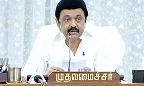 அரசியல் பார்க்காமல் மக்களுக்கு நன்மை செய்ய வேண்டும் - மாவட்ட கலெக்டர்களுக்கு முதல் அமைச்சர் அறிவுறுத்தல்