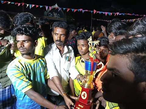 கபடி போட்டியில் வெற்றி பெற்ற அணிகளுக்கு பரிசு