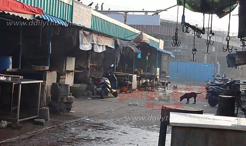 இறைச்சி கடைகள் மூடப்பட்டன