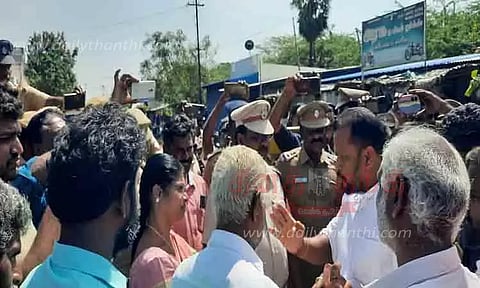 பிரான்மலை உச்சிக்கு பொங்கல் வைக்க சென்றவர்கள் தடுத்து நிறுத்தம்