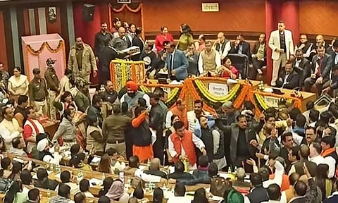 ஆம் ஆத்மி - பாஜக மோதலைத்தொடர்ந்து 3-வது முறையாக டெல்லி மேயர் தேர்தல் ரத்து