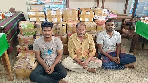 மதுபாட்டில்கள் கடத்தி வந்த 3 பேர் கைது