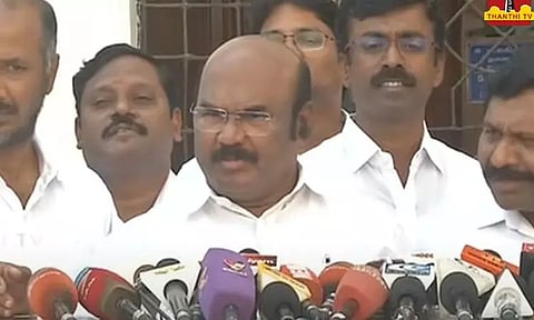 ஓபிஎஸ், ஈபிஎஸ் சந்திக்க 100 சதவீதம் வாய்ப்பு இல்லை - முன்னாள் அமைச்சர் ஜெயக்குமார் பேட்டி