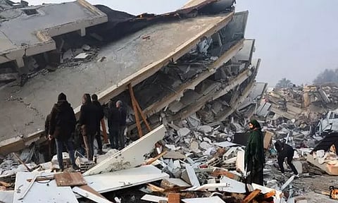 துருக்கியில் மீண்டும் மீண்டும் தொடரும் நிலநடுக்கம்