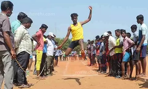 திறமையை வெளிப்படுத்திய மாணவர்கள்