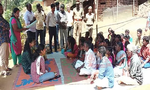 தமிழக அரசு சார்பில் இளைஞர், இளம்பெண்கள் சுயதொழில் தொடங்க நடவடிக்கை-கூட்டத்தில் சப்-கலெக்டர் பிரியங்கா தகவல்