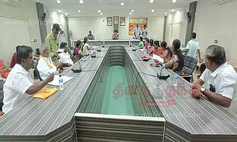 சூரங்குடி கண்மாயை சீரமைக்க வேண்டும்