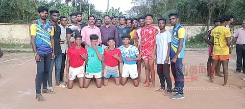 புத்தூர் அரசு கலைக்கல்லூரி மாணவர்கள் முதல் இடம்