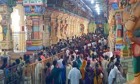 ராமேசுவரம் கோவிலில் குவிந்த பக்தர்கள்