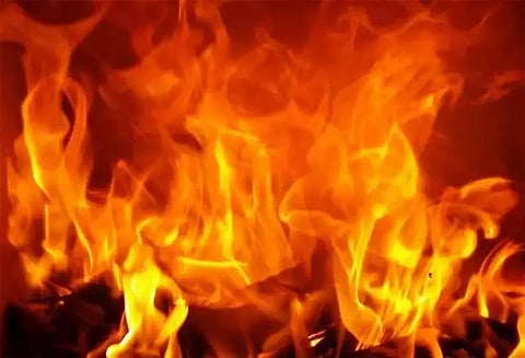 தீயில் எரிந்து வீடு நாசம்