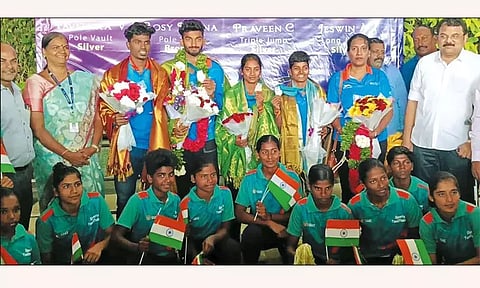 ஆசிய உள்ளரங்க தடகள போட்டியில் பதக்கம் வென்ற தமிழக வீரர்களுக்கு சென்னையில் உற்சாக வரவேற்பு