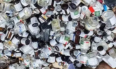 சட்ட விரோதமாக மருத்துவக் கழிவுகளைக் கொட்டுபவர்கள் மீது குண்டர் சட்டம் - தமிழக அரசு பரிசீலனை